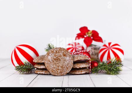 Biscuit de Noël en pain d'épice rond allemand radiationnel appelé « Lebkuchen » Banque D'Images