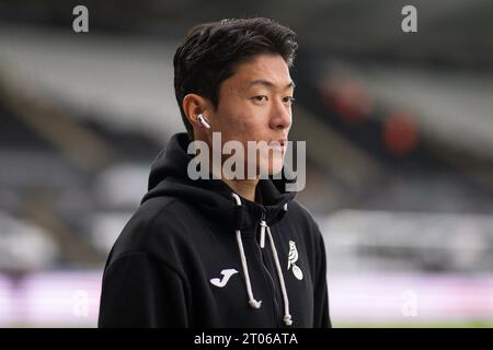 Hwang UI-JO #31 de Norwich City arrive devant le Sky Bet Championship Match Swansea City vs Norwich City au Swansea.com Stadium, Swansea, Royaume-Uni, le 4 octobre 2023 (photo de Craig Thomas/News Images) dans, le 10/4/2023. (Photo Craig Thomas/News Images/Sipa USA) crédit : SIPA USA/Alamy Live News Banque D'Images