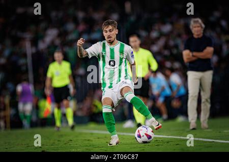 Rodri (Rodrigo Sanchez Rodriguez) lors du match de Liga 23/24 entre le Real Betis et Valencia CF à l'Estadio Benito Villamarin, Séville. (Maciej Rogowski Banque D'Images