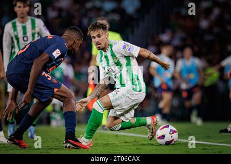 Rodri (Rodrigo Sanchez Rodriguez) lors du match de Liga 23/24 entre le Real Betis et Valencia CF à l'Estadio Benito Villamarin, Séville. (Maciej Rogowski Banque D'Images