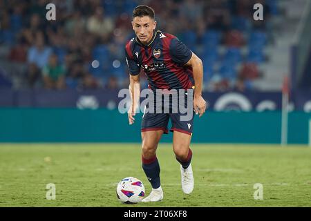 Valencia, Espagne. 03 octobre 2023. Pablo Martinez de Levante UD lors du match de Liga Hypermotion entre Levante UD et Villarreal CF 'B' a joué au Stade Ciutat de Valencia le 03 octobre 2023, à Valence, Espagne. (Photo de Jose Torres /PRESSINPHOTO) crédit : PRESSINPHOTO SPORTS AGENCY/Alamy Live News Banque D'Images