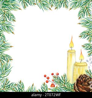 Cadre carré de sapin aquarelle avec composition de bougies blanches avec feu, pomme de pin, branches de sapin, baies rouges. Illustration dessinée à la main, confortable Banque D'Images