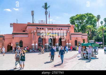 Marrakech, Maroc - 15 septembre 2022 : poste Maroc, le service postal national du Maroc, chargé de fournir Banque D'Images