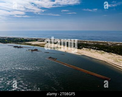 Une vue aérienne des eaux de Fire Island Inlet par un matin ensoleillé sur long Island, New York Banque D'Images