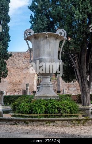 Rome, Italie - 22 janvier 2023 : extérieur des anciens thermes romains de Dioclétien Banque D'Images