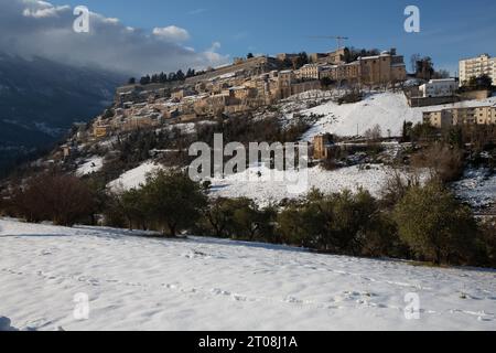 Civitella del Tronto dans les Abruzzes italie Banque D'Images