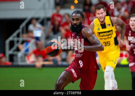 Murcie région de Murcie Espagne 27 septembre 2023 : HOWARD SANT-ROOS joueur de l'aile cubaine de l'UCAM pendant le match UCAM Murcia CB vs Lenovo Tenerife CB Cana Banque D'Images