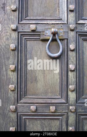 Heurtoir de porte en fer lourd - John Gollop Banque D'Images