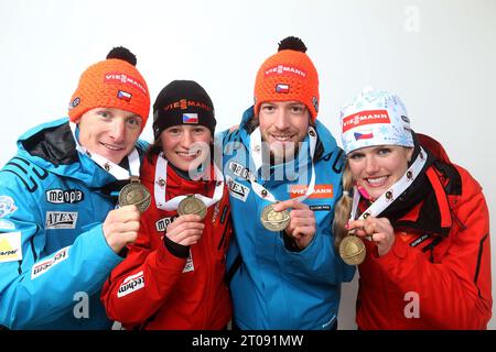 Ondrej Moravec, Veronika Vitkova, Jaroslav Soukup und Gabriela Soukalova Mixed Staffel Bronze für Tschechien Biathlon Weltmeisterschaft in Nove Mesto na Morave, Tschechien am 07.02.2013 Banque D'Images