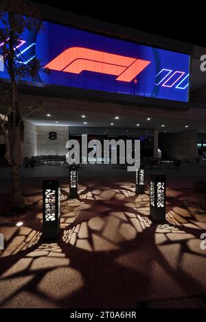 Doha, Qatar. 05 octobre 2023. Ambiance paddock. Championnat du monde de Formule 1, Rd 18, Grand Prix du Qatar, jeudi 5 octobre 2023. Doha, Qatar. Crédit : James Moy/Alamy Live News Banque D'Images