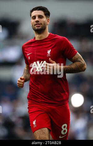 LONDRES, Royaume-Uni - 30 septembre 2023 : Dominik Szoboszlai de Liverpool pendant l'échauffement d'avant-match avant le match de Premier League entre Tottenham Hotspur Banque D'Images
