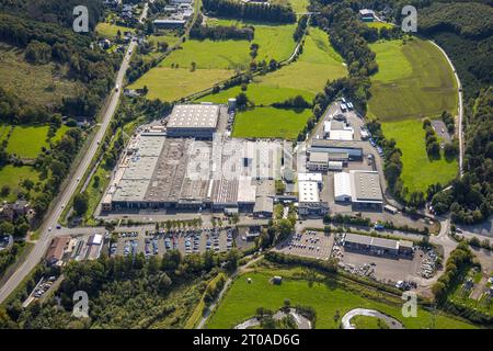 Luftbild, Gewerbegebiet am Lindhövel, Schulte Home GmbH Werksgelände, Valerius Logistik GmbH, Hachen, Sundern, Sauerland, Nordrhein-Westfalen, Deutschland ACHTUNGxMINDESTHONORARx60xEURO *** vue aérienne, parc industriel Am Lindhövel, site de l'usine Schulte Home GmbH, Valerius Logistik GmbH, Hachen, Sundern, Sauerland, Rhénanie du Nord-Westphalie, Allemagne ATTENTIONXMINESTHONORARx60xEURO crédit : Imago/Alamy Live News Banque D'Images