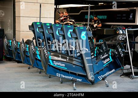 5 octobre 2023, circuit international de Losail, Doha, Formule 1 Qatar Airways Qatar Grand Prix 2023, dans l'image l'aile avant de Mercedes. Banque D'Images