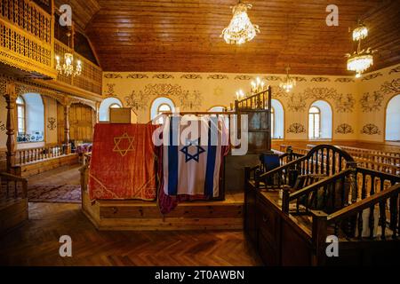 Intérieur de la synagogue à Akhaltsikhe, Géorgie. Banque D'Images