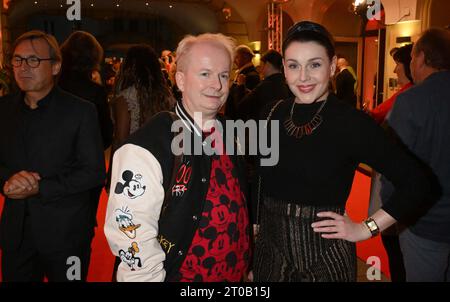 Munich, Allemagne. 05 octobre 2023. L'actrice Anita Eichhorn et l'acteur Rüdiger Bach lors de la première allemande de la comédie musicale Desert Flower au Deutsches Theater. Crédit : Felix Hörhager/dpa/Alamy Live News Banque D'Images