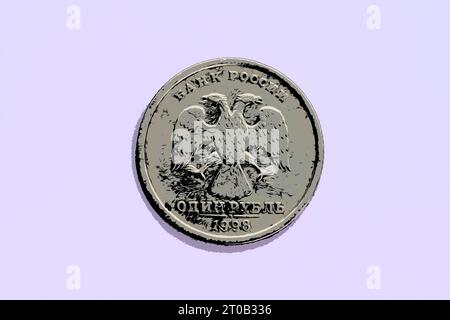 Une pièce de rouble russe sur fond violet Banque D'Images