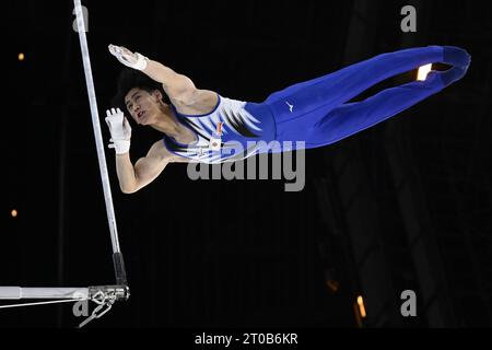 Anvers, Belgique. 05 octobre 2023. Daiki Hashimoto japonais photographié en action lors de la finale individuelle masculine aux Championnats du monde de gymnastique artistique, à Anvers, . Les mondiaux ont lieu à Anvers du 30 septembre au 08 octobre. BELGA PHOTO DIRK WAEM crédit : Belga News Agency/Alamy Live News Banque D'Images