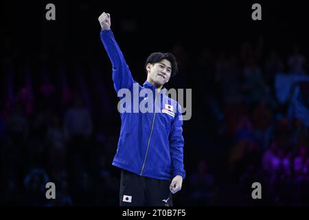Anvers, Belgique. 05 octobre 2023. Daiki Hashimoto japonaise photographié sur le podium lors de la finale individuelle masculine aux Championnats du monde de gymnastique artistique, à Anvers, . Les mondiaux ont lieu à Anvers du 30 septembre au 08 octobre. BELGA PHOTO DIRK WAEM crédit : Belga News Agency/Alamy Live News Banque D'Images