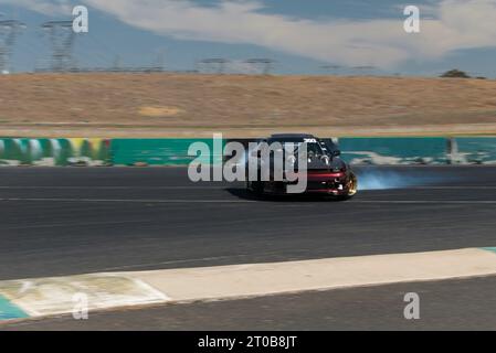 Calder Park Raceway Victoria Australie 30 septembre 2023, Une séquence d'images d'une voiture de sport Nissan 180 SX à double turbo à la dérive Banque D'Images