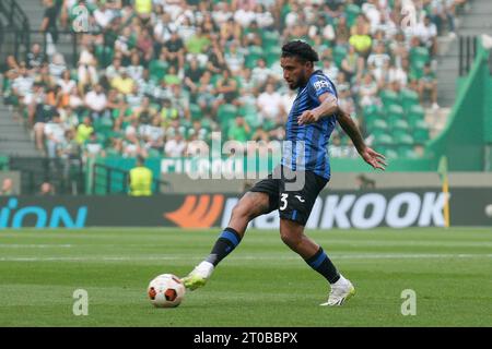 Lisbonne, Portugal. 05 octobre 2023. Ederson de l'Atalanta CB en action lors du match de football du groupe D de l'UEFA Europa League entre le Sporting CP et l'Atalanta BC à l'Estadio Jose Alvalade. Score final : Sporting CP 1:2 Atalanta BC. Crédit : SOPA Images Limited/Alamy Live News Banque D'Images