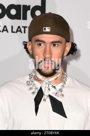 Coral Gables, Floride, États-Unis. 5 octobre 2023. Bad Bunny aux Billboard Latin Music Awards 2023 au Wasco Center à Coral Gables, Floride, le 5 octobre 2023. Crédit : Mpi04/Media Punch/Alamy Live News Banque D'Images