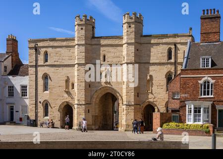 La porte de l'Échiquier du 14e siècle, Lincoln, Lincolnshire, Angleterre, Royaume-Uni Banque D'Images