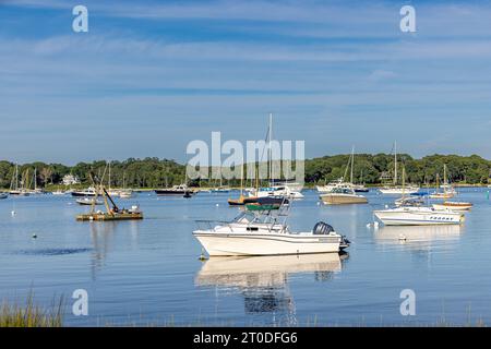 bateaux sur l'amarrage dans le port de dering, île abri, ny Banque D'Images