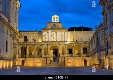 Lecce (Italie, Pouilles, province de Lecce) piazza Duomo, Palais épiscopal Banque D'Images