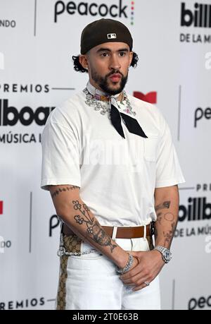 Coral Gables, Floride, États-Unis. 5 octobre 2023. Bad Bunny aux Billboard Latin Music Awards 2023 au Wasco Center à Coral Gables, Floride, le 5 octobre 2023. Crédit : Mpi04/Media Punch/Alamy Live News Banque D'Images