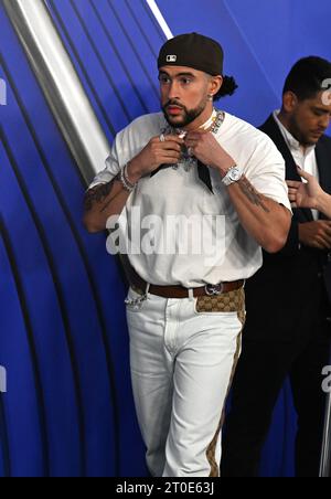 Coral Gables, Floride, États-Unis. 5 octobre 2023. Bad Bunny aux Billboard Latin Music Awards 2023 au Wasco Center à Coral Gables, Floride, le 5 octobre 2023. Crédit : Mpi04/Media Punch/Alamy Live News Banque D'Images