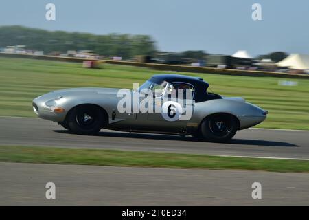 Pedro de la Rosa, Joaquin Folch-Rusinol Corachan, Jaguar E-Type, Royal automobile Club TT Celebration, une heure de course avec deux pilotes, un obligatoire Banque D'Images