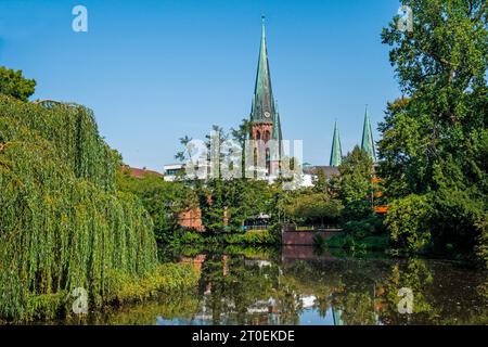 Jardin du château d'Oldenburg, Oldenburg, Basse-Saxe, Allemagne Banque D'Images