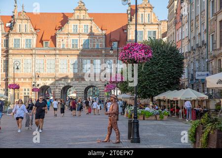 Vieille ville de Gdansk, long marché, Green Gate, artistes Banque D'Images