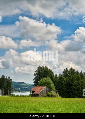 Dans le paysage moraine au-dessus du réservoir de Schongau Lech, au sud de Schongau Banque D'Images