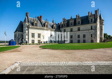 Le château d'Amboise est l'un des châteaux les plus importants de la Loire en termes d'histoire culturelle et fut fréquemment une résidence royale aux 15e et 16e siècles. Il est classé monument historique depuis 1840. Banque D'Images