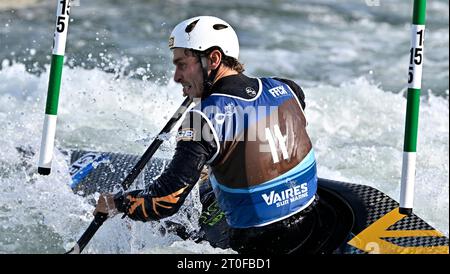 Vaires-sur-Marne, d'Île-de-France, France. 06 octobre 2023. 2023 finales de la coupe du monde de canoë. Stade nautique Olympique. Vaires-sur-Marne, d'Île-de-France. Adam Burgess (GBR) dans le canoë Mens lors de la finale de la coupe du monde de canoë 2023 au Stade nautique Olympique, France. Crédit : Sport in Pictures/Alamy Live News Banque D'Images
