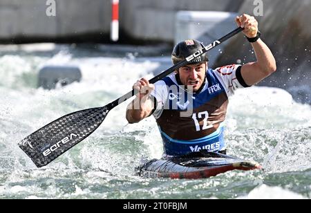 Vaires-sur-Marne, d'Île-de-France, France. 06 octobre 2023. 2023 finales de la coupe du monde de canoë. Stade nautique Olympique. Vaires-sur-Marne, d'Île-de-France. Raffaello Ivaldi (ITA) en canoë masculin lors de la finale de la coupe du monde de canoë 2023 au Stade nautique Olympique, France. Crédit : Sport in Pictures/Alamy Live News Banque D'Images