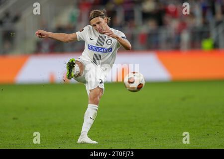 Sosnowiec, Pologne. 05 octobre 2023. Stefan Hierlander de Sturm Graz vu lors du match de football UEFA Europa League 2023/2024 entre Rakow Czestochowa et Sturm Graz à ArcelorMittal Park. Score final ; Rakow Czestochowa 0:1 Sturm Graz. (Photo Grzegorz Wajda/SOPA Images/Sipa USA) crédit : SIPA USA/Alamy Live News Banque D'Images