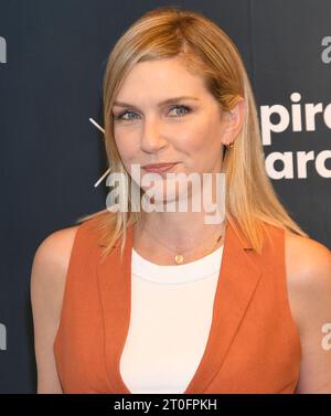 Los Angeles, États-Unis. 06 octobre 2023. Rhea Seehorn arrive au Step Up's Annual inspiration Awards 2023 qui se tient au Skirball Cultural Center de Los Angeles, CA, le vendredi 06 octobre 2023. (Photo de Sthanlee B. Mirador/Sipa USA) crédit : SIPA USA/Alamy Live News Banque D'Images