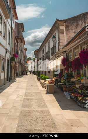 Rues et architecture à Ponte de Lima, Portugal. Juli 20 2023. Banque D'Images