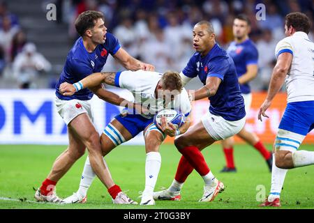 Damian Penaud #14 de France, Lorenzo Cannone #8 d'Italie et Gael Fickou #13 de France lors de la coupe du monde de Rugby Pool Un match entre la France et l'Italie au Stade de Lyon le 06 octobre 2023 à Lyon, France. Photo Baptiste Paquot/ABACAPRESS.COM crédit : Abaca Press/Alamy Live News Banque D'Images