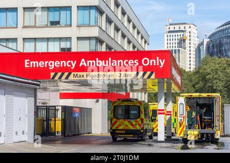 Entrée principale, Service des urgences (A&E), St Thomass' NHS Hospital, Lambeth Palace Road, Borough of Lambeth, Greater London, England, Royaume-Uni Banque D'Images