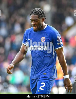 Turf Moor, Burnley, Lancashire, Royaume-Uni. 7 octobre 2023. Premier League football, Burnley contre Chelsea ; Axel Disasi de Chelsea crédit : action plus Sports/Alamy Live News Banque D'Images