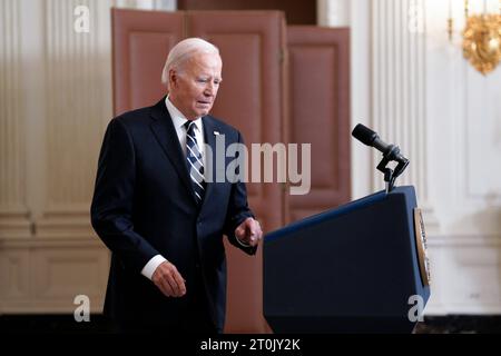 Washington, États-Unis. 07 octobre 2023. Le président Joe Biden prononce un discours sur les attaques en Israël dans la salle à manger de l’État à la Maison Blanche à Washington, le samedi 7 octobre 2023. Photo de Yuri Gripas/UPI crédit : UPI/Alamy Live News Banque D'Images