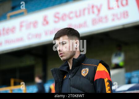 James Furlong #25 de Hull City arrivant pendant le match du championnat Sky Bet Millwall vs Hull City au Den, Londres, Royaume-Uni, le 7 octobre 2023 (photo par Arron Gent/News Images) Banque D'Images