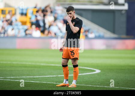 Londres, Royaume-Uni. 07 octobre 2023. James Furlong #25 de Hull City se réchauffe lors du match de championnat Sky Bet Millwall vs Hull City au Den, Londres, Royaume-Uni, le 7 octobre 2023 (photo par Arron Gent/News Images) à Londres, Royaume-Uni le 10/7/2023. (Photo Arron Gent/News Images/Sipa USA) crédit : SIPA USA/Alamy Live News Banque D'Images