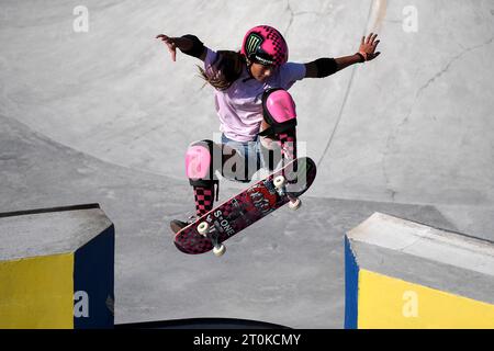 Lido Di Ostia, Rome, Italie. 07 octobre 2023. L'australienne Arisa Trew participe aux demi-finales du Championnat du monde féminin de Skateboarding Park 2023, une épreuve qualificative pour les Jeux Olympiques de Paris, au Spot Skatepark à Lido di Ostia, Rome, Italie, le 7 octobre 2023. Arisa Trew s'est classée 12e. Crédit : Insidefoto di andrea staccioli/Alamy Live News Banque D'Images