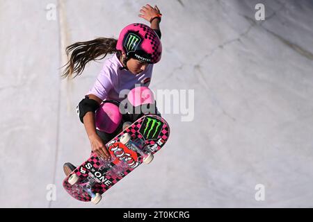 Lido Di Ostia, Rome, Italie. 07 octobre 2023. L'australienne Arisa Trew participe aux demi-finales du Championnat du monde féminin de Skateboarding Park 2023, une épreuve qualificative pour les Jeux Olympiques de Paris, au Spot Skatepark à Lido di Ostia, Rome, Italie, le 7 octobre 2023. Arisa Trew s'est classée 12e. Crédit : Insidefoto di andrea staccioli/Alamy Live News Banque D'Images