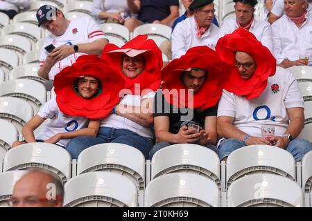 Lille, France. 07 octobre 2023. LILLE, FRANCE - 7 OCTOBRE : supporters et supporters d'Angleterre lors du match de coupe du monde de rugby France 2023 entre l'Angleterre et les Samoa au Stade Pierre Mauroy le 7 octobre 2023 à Lille, France. (Photo Hans van der Valk/Orange Pictures) crédit : Orange pics BV/Alamy Live News Banque D'Images