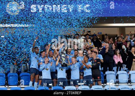 Sydney, Australie. 07 octobre 2023. Les joueurs du Sydney FC célèbrent leur victoire après le match final de la coupe d'Australie 2023 entre le Sydney FC et le Brisbane Roar FC au stade Allianz le 7 octobre 2023 à Sydney, Australie Credit : IOIO IMAGES/Alamy Live News Banque D'Images